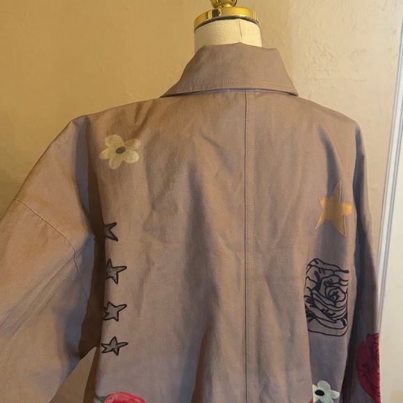 Free People S Charm Me Chore Jacket Tan Denim Embroidered Doodles Birds - Picture 9 of 12